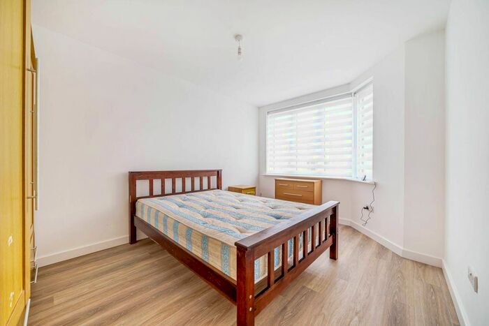 2 Bedroom Flat To Rent In Brinsley Road, Harrow, HA3
