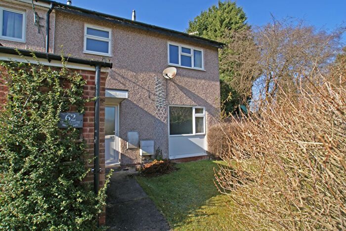 3 Bedroom End Of Terrace House To Rent In Devizes Close, Chesterfield, S40