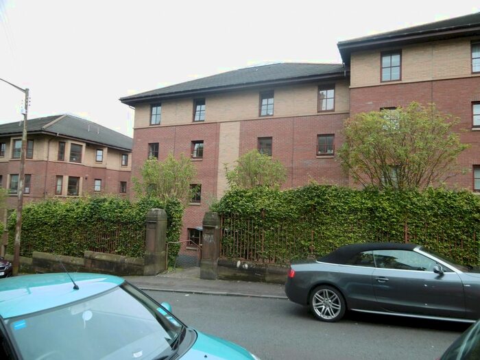 2 Bedroom Flat To Rent In Oban Drive, Glasgow, G20