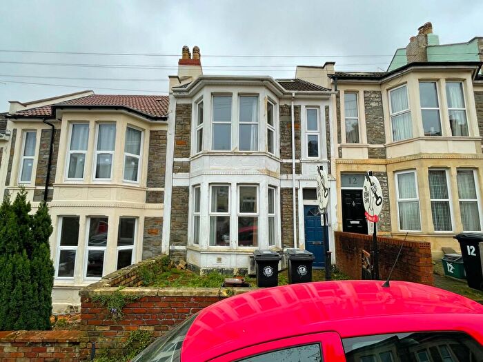 2 Bedroom Flat To Rent In Withleigh Road, Knowle, Bristol, BS4