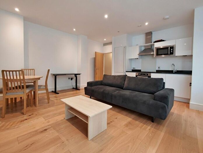 1 Bedroom Flat To Rent In Melrose Apartments, Winchester Road, Swiss Cottage, London, NW3