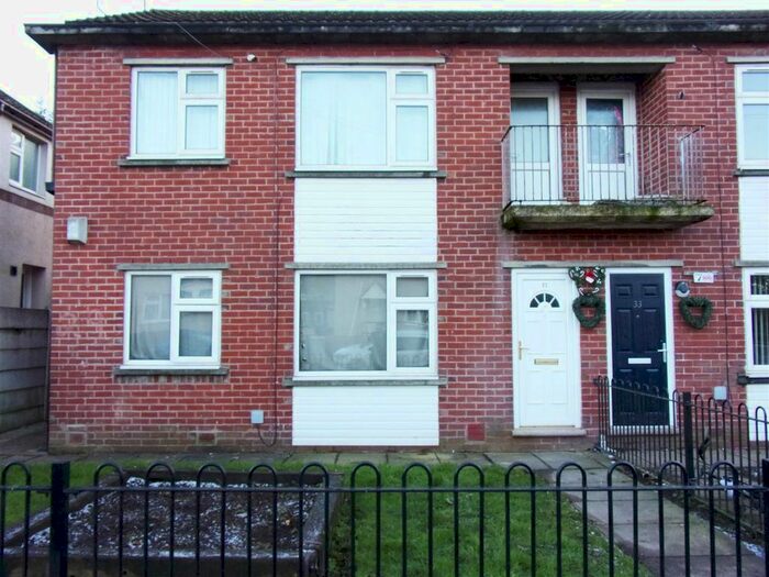 1 Bedroom Flat To Rent In Regent Crescent, Failsworth, Manchester, M35