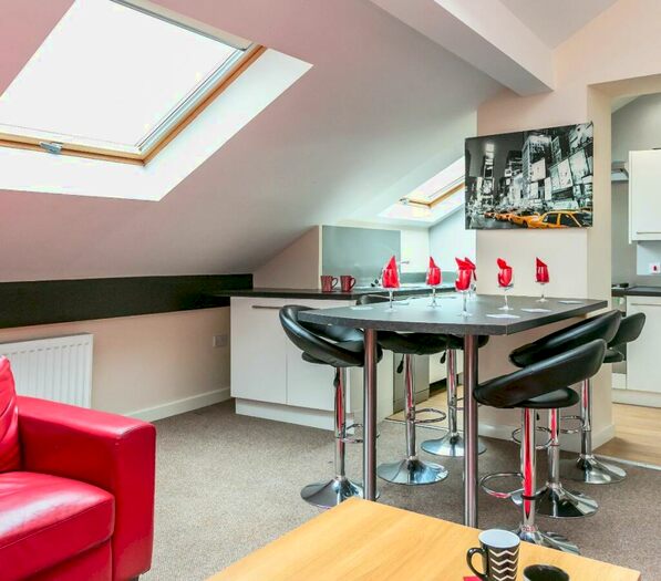 6 Bedroom Apartment To Rent In The Guild Tavern Nd Floor Flat, PR1