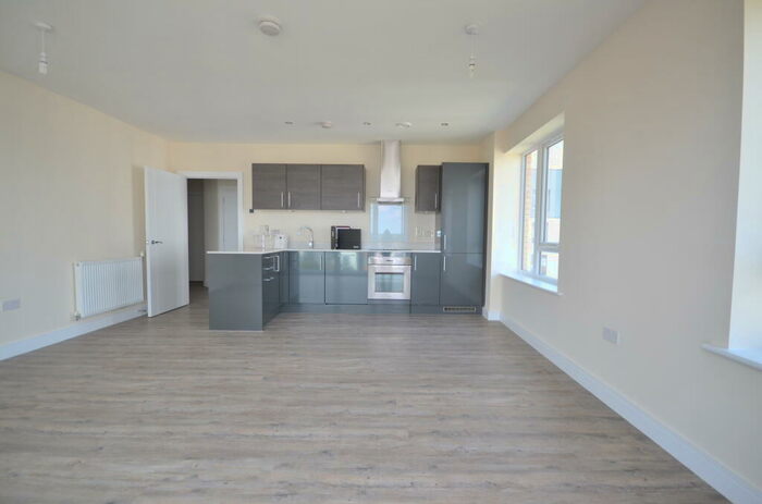 2 Bedroom Apartment To Rent In Peninsula Quay, Pegasus Way, Gillingham, ME7
