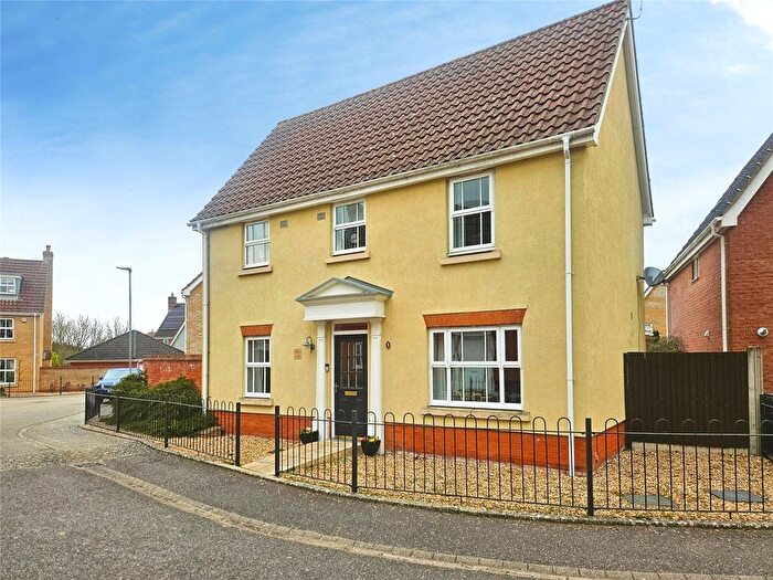 3 Bedroom Detached House For Sale In Burroughs Way, Wymondham, Norfolk, NR18