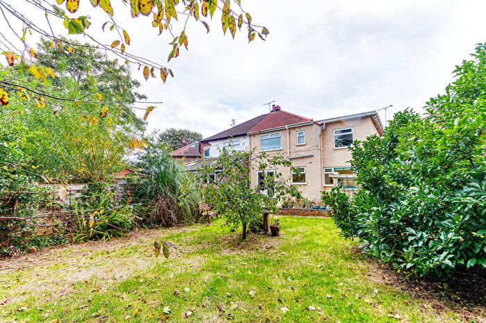 3 Bedroom Semi Detached House For Sale In Lawrence Road, Flixton, Manchester, M41