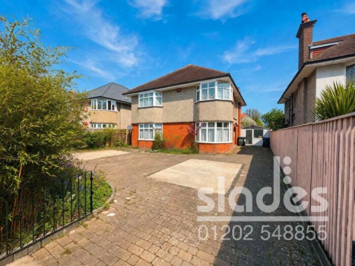 4 Bedroom Detached House For Sale In Stirling Road, Talbot Woods, Bournemouth, BH3