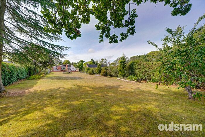 3 Bedroom Bungalow For Sale In Stoney Lane, Earls Common, Droitwich, Worcestershire, WR9