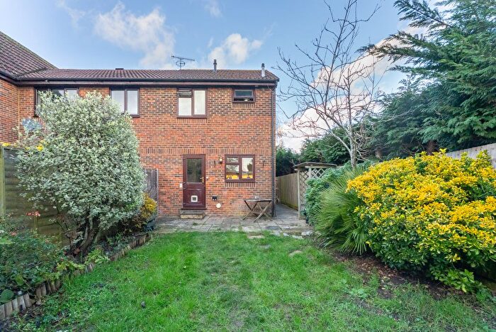 2 Bedroom End Terrace House For Sale In Chadhurst Close, North Holmwood, RH5