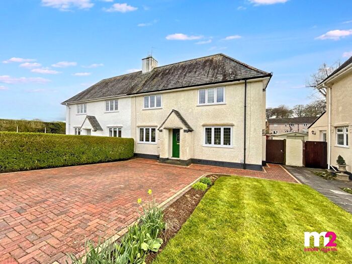 3 Bedroom Semi-Detached House For Sale In West Road, Monkswood, Usk, NP15