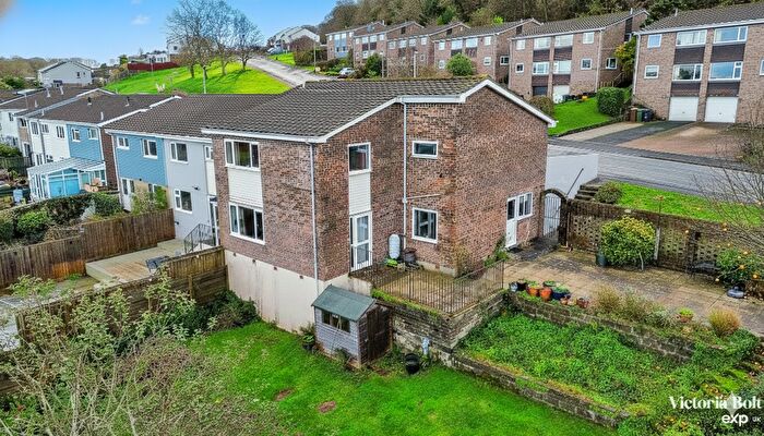 4 Bedroom Detached House For Sale In Reddicliff Road, Plymstock, PL9