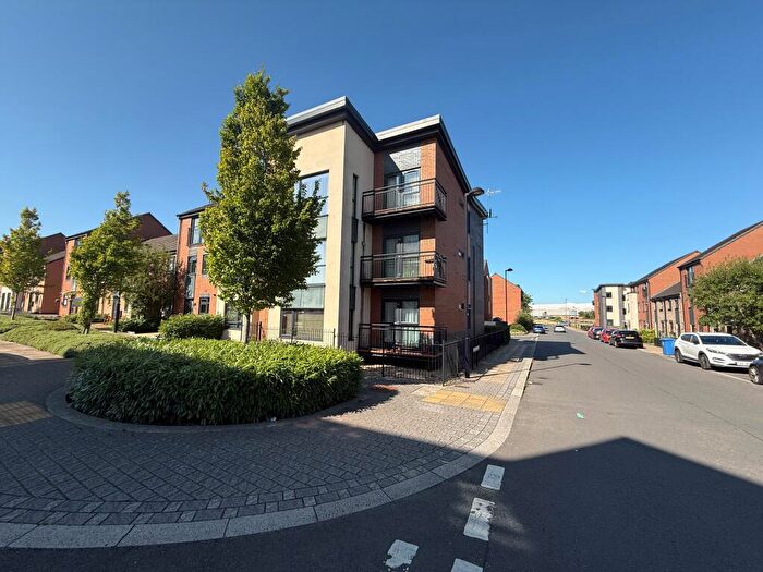 2 Bedroom Flat For Sale In Norville Drive, Hanley, Stoke-on-Trent, ST1