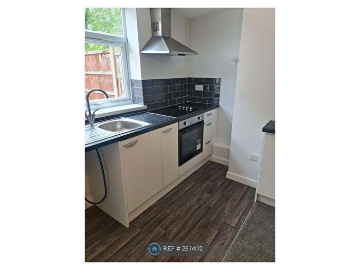 1 Bedroom Flat To Rent In Station Road, Ilkeston, DE7