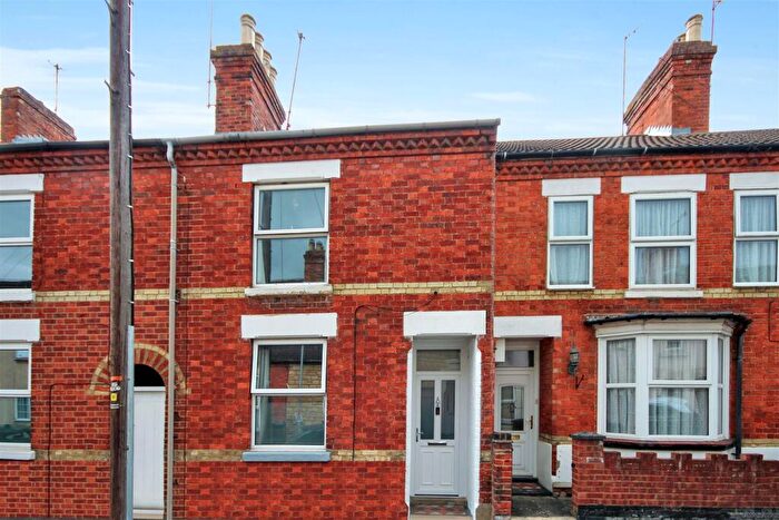 3 Bedroom Terraced House For Sale In Crabb Street, Rushden, NN10