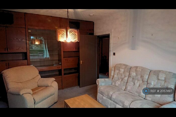 2 Bedroom Flat To Rent In Sandyhill Crescent, St. Andrews, KY16