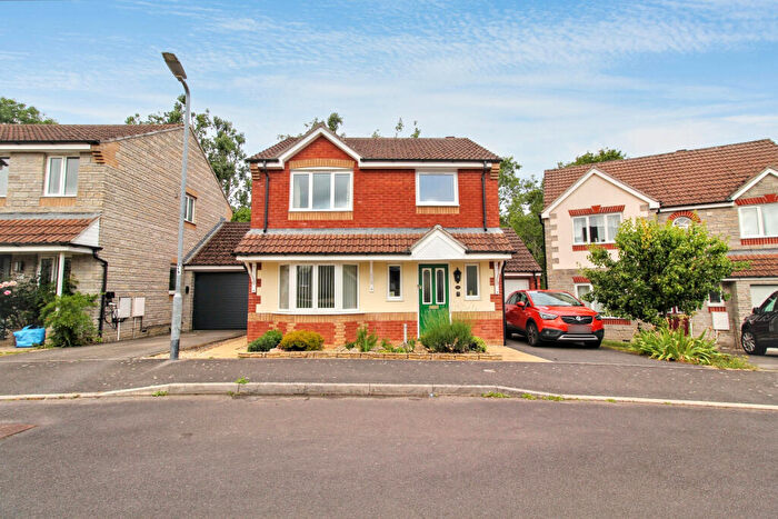 3 Bedroom Detached House For Sale In Brookfield Way, Street, BA16
