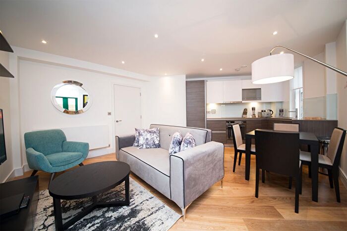 1 Bedroom Flat To Rent In Metropolitan Crescent, London, SW4