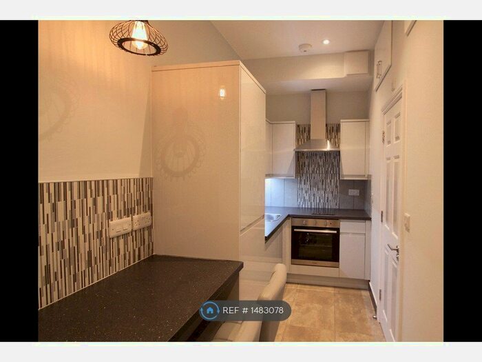 Studio To Rent In Yelverton Road, Bournemouth, BH1