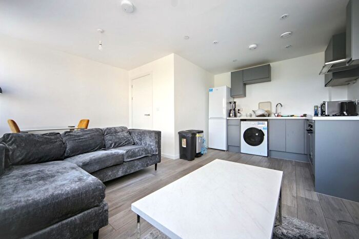 1 Bedroom Flat For Sale In Standishgate, Wigan, WN1