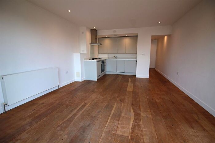 2 Bedroom Flat For Sale In North Road, Saltash, PL12