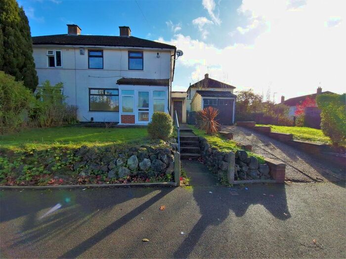 2 Bedroom Semi-Detached House To Rent In The Fordrough, Northfield, Birmingham, B31