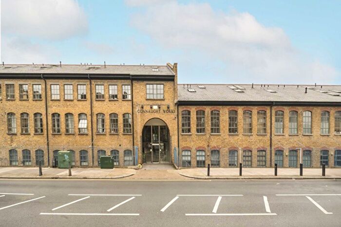 1 Bedroom Flat To Rent In Old Ford Road, London, E3