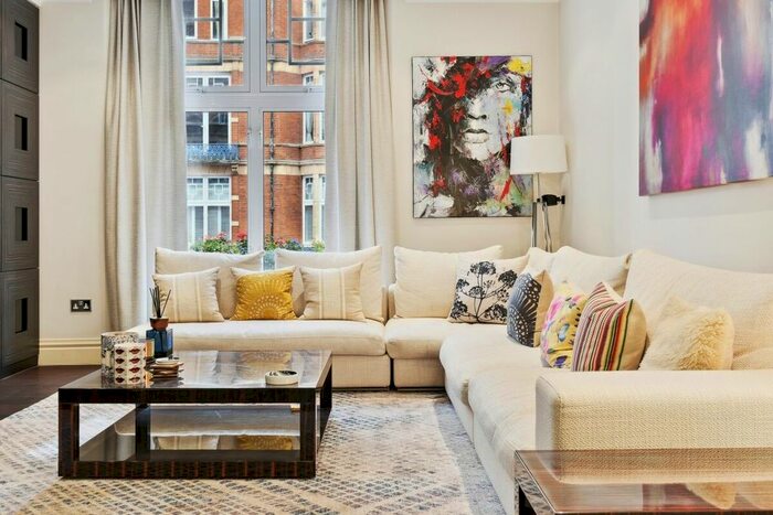 2 Bedroom Flat To Rent In Bickenhall Street, London, W1U