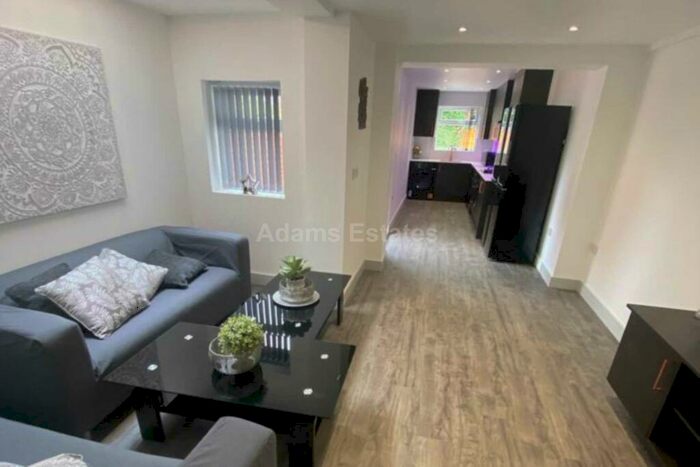 6 Bedroom Terraced House To Rent In Blenheim Road, Reading, RG1