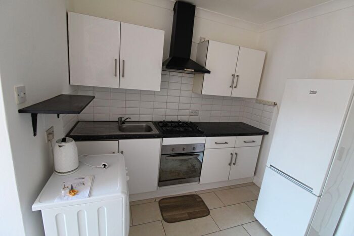1 Bedroom Flat To Rent In Lady Margaret Road, Southall, UB1