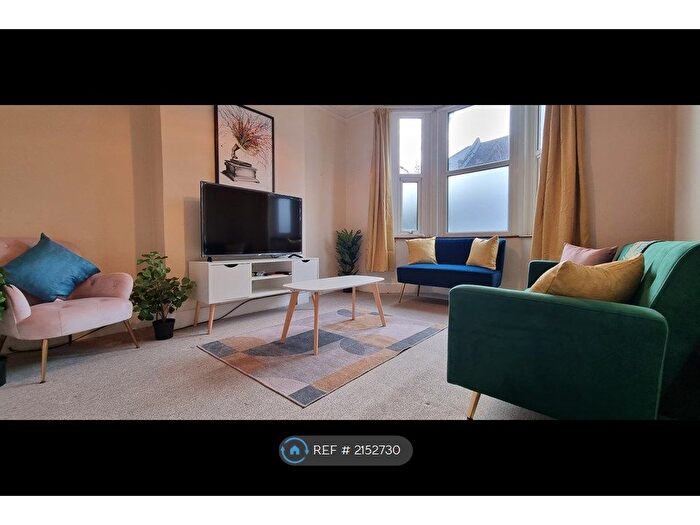 4 Bedroom Terraced House To Rent In Burns Road, London, NW10