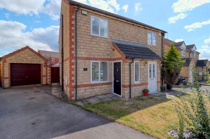 2 Bedroom Semi-Detached House To Rent In Nutwell Court, Scunthorpe, DN16