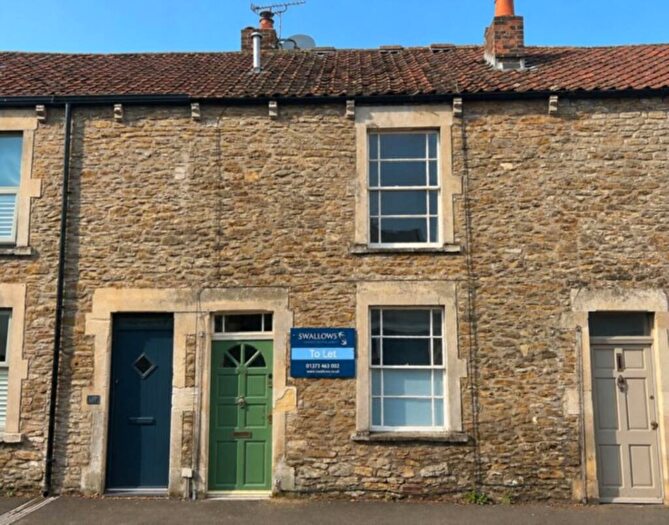 3 Bedroom Terraced House To Rent In Locks Hill, Frome, BA11