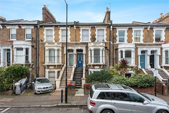 2 Bedroom Flat To Rent In Albion Road, London, N16