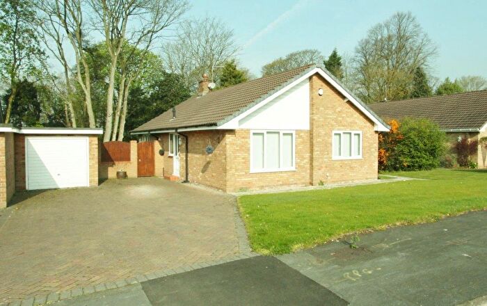 2 Bedroom Detached Bungalow To Rent In Brookwood Close, Walton, Warrington, WA4