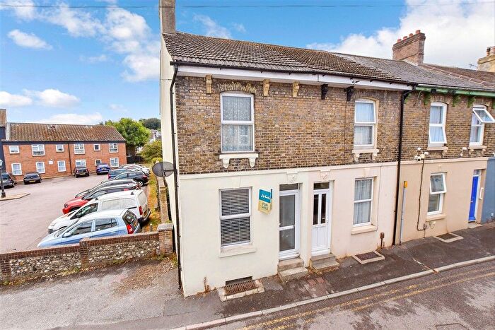 3 Bedroom End Terrace House For Sale In St. Radigund's Road, Dover, Kent, CT17