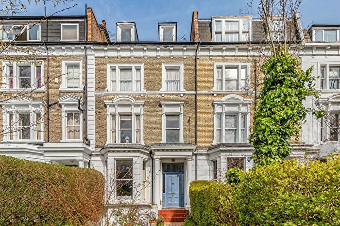 2 Bedroom Flat To Rent In Elsham Road, Holland Park, W14