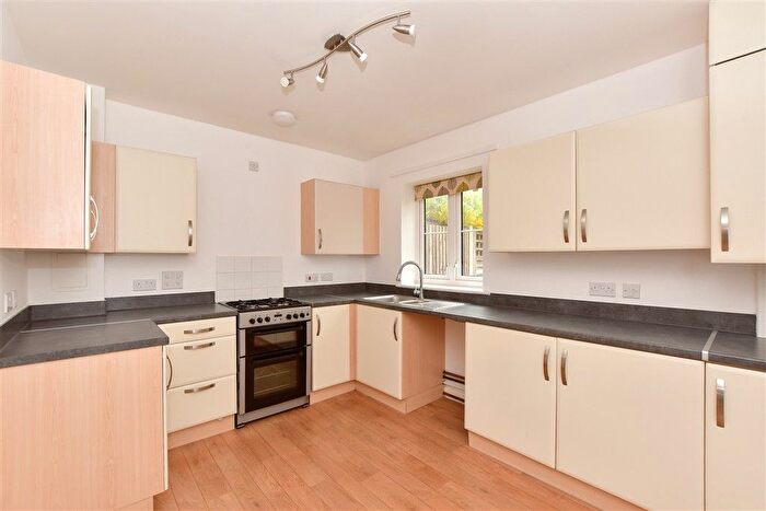 2 Bedroom Terraced House For Sale In Ellson Close, Ashford, Kent, TN24