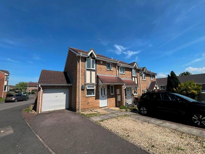 2 Bedroom End Of Terrace House To Rent In Ellan Hay Road, Bristol, BS32
