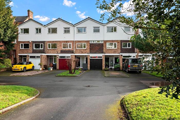 4 Bedroom Terraced House For Sale In Upper Holly Walk, Royal Leamington Spa, CV32
