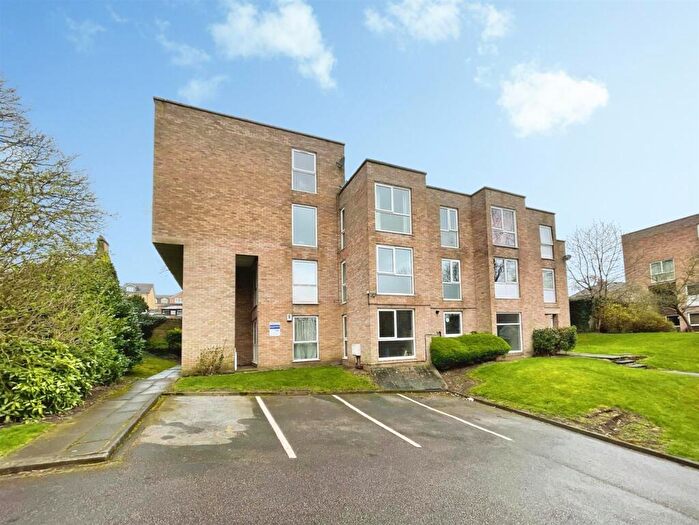 1 Bedroom Flat For Sale In Cavendish Court, Park Road Eccleshill, BD10