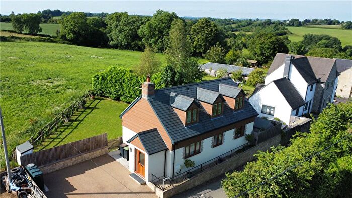 2 Bedroom Country House For Sale In Shepherds Hill, Buckhorn Weston, Gillingham, Dorset, SP8