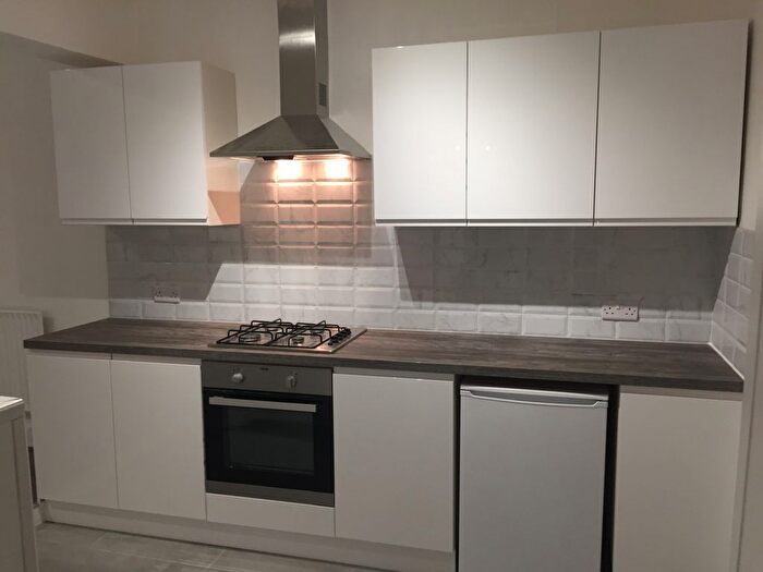 3 Bedroom Terraced House To Rent In Priory Road, Croydon, CR0