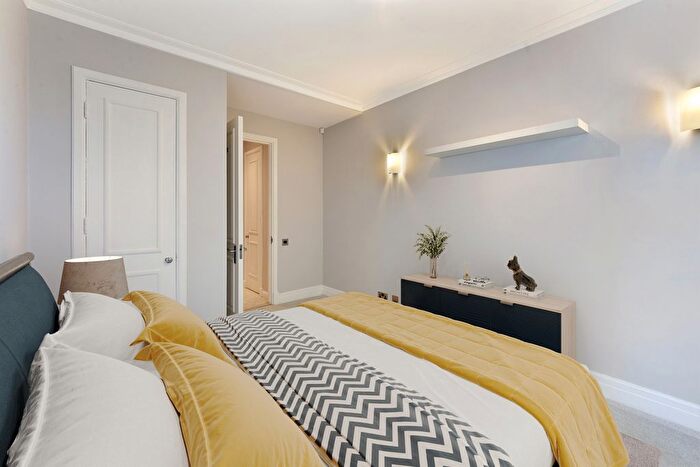 1 Bedroom Flat For Sale In Point Pleasant, London, SW18