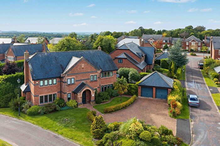 5 Bedroom Detached House For Sale In Bellcast Close, Appleton, WA4