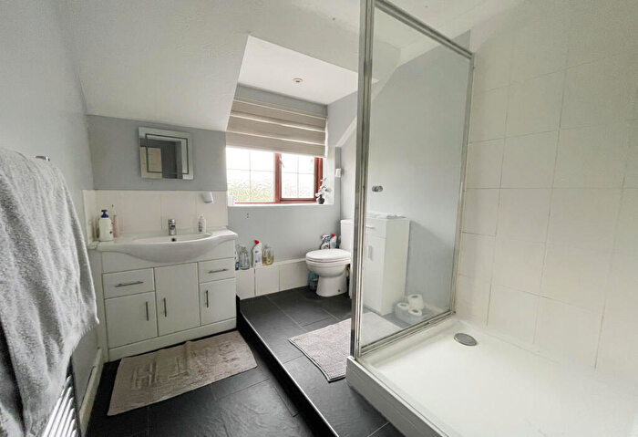 3 Bedroom Detached House For Sale In Ringwood Road, Bournemouth, Dorset, BH11