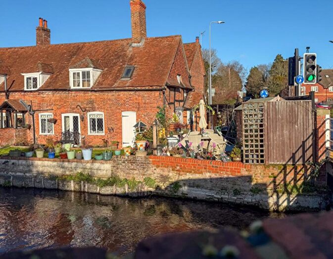 2 Bedroom Cottage For Sale In Church Road, Shaw, Newbury, RG14