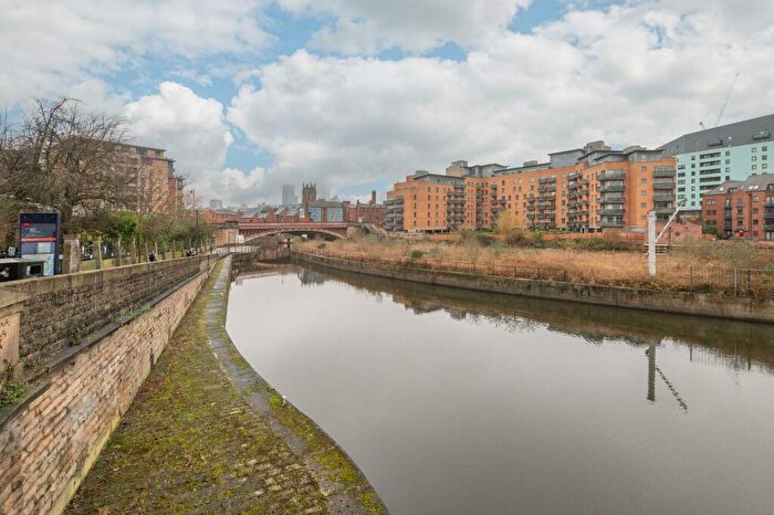 2 Bedroom Flat To Rent In Magellan House, Leeds, LS10