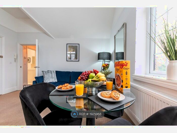 2 Bedroom Flat To Rent In Seymour, Southampton, SO16