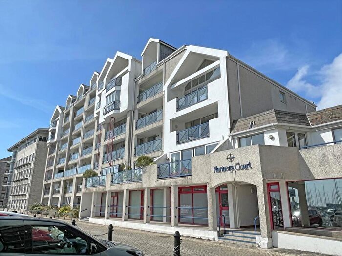 2 Bedroom Flat For Sale In Mariners Court, Lower Street, Plymouth, PL4