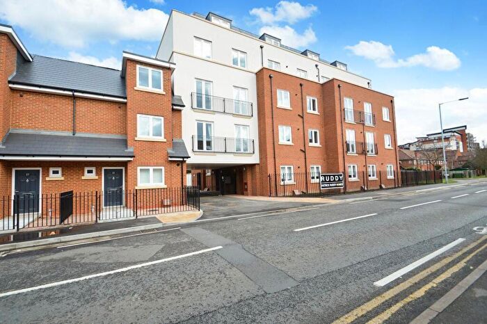 1 Bedroom Apartment To Rent In Chalvey Road East, Slough, Berkshire, SL1